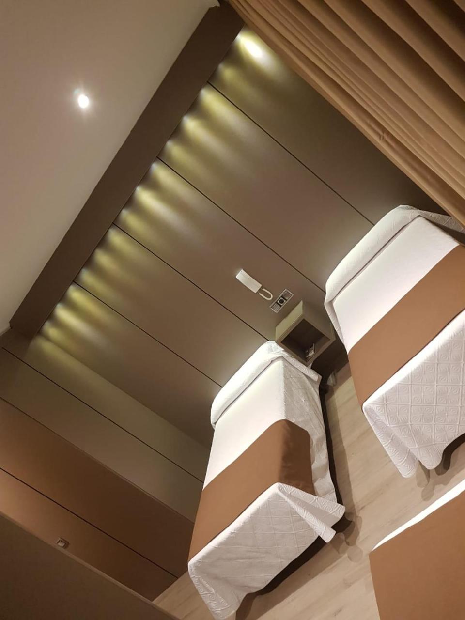 Hostal Colon Хетафе Екстер'єр фото